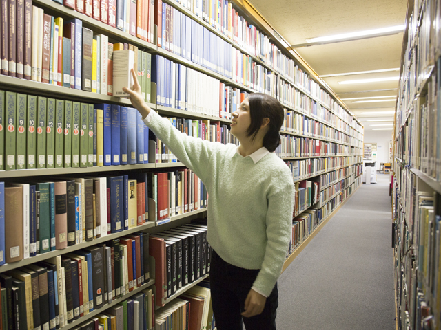 東海大学の図書館