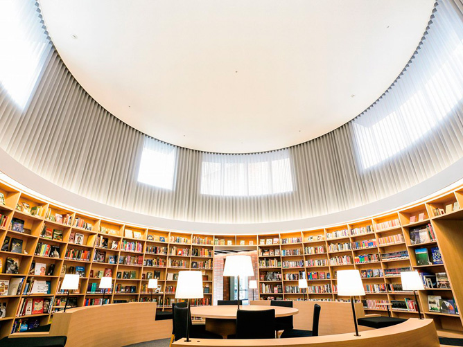 名古屋学院大学の図書館