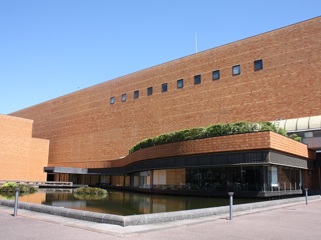 自治医科大学の図書館