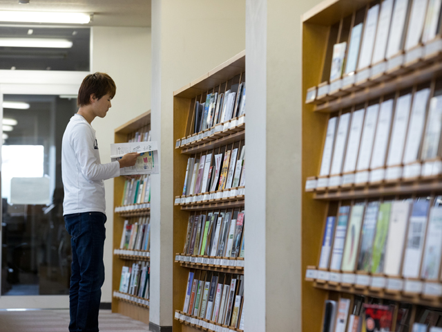 東海大学の図書館