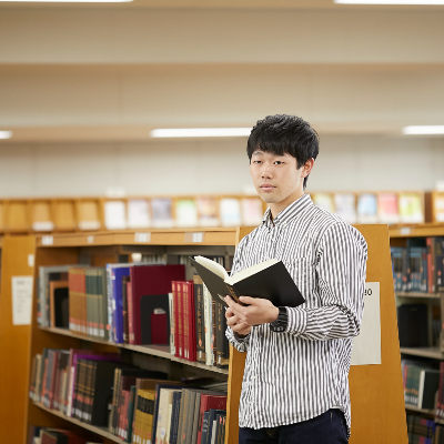 甲子園大学の図書館