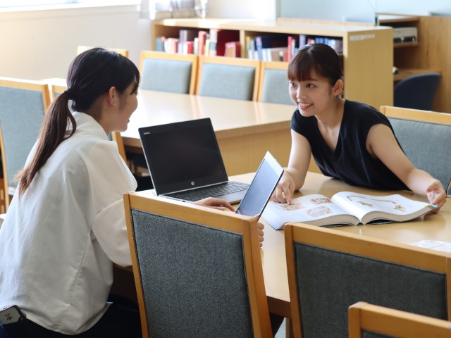 神戸国際大学