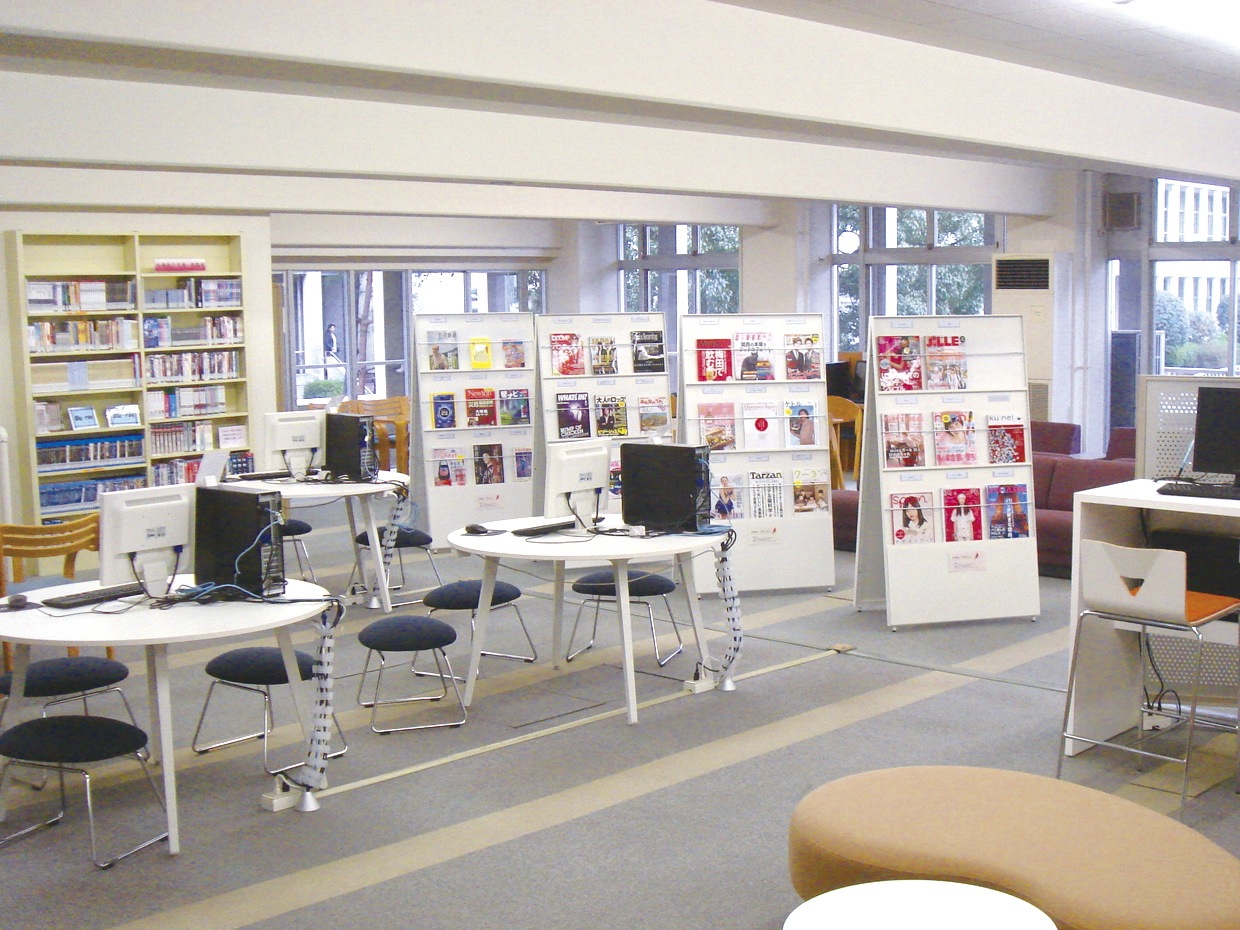 梅花女子大学の図書館