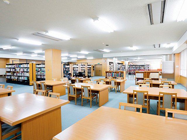 修文大学短期大学部の図書館