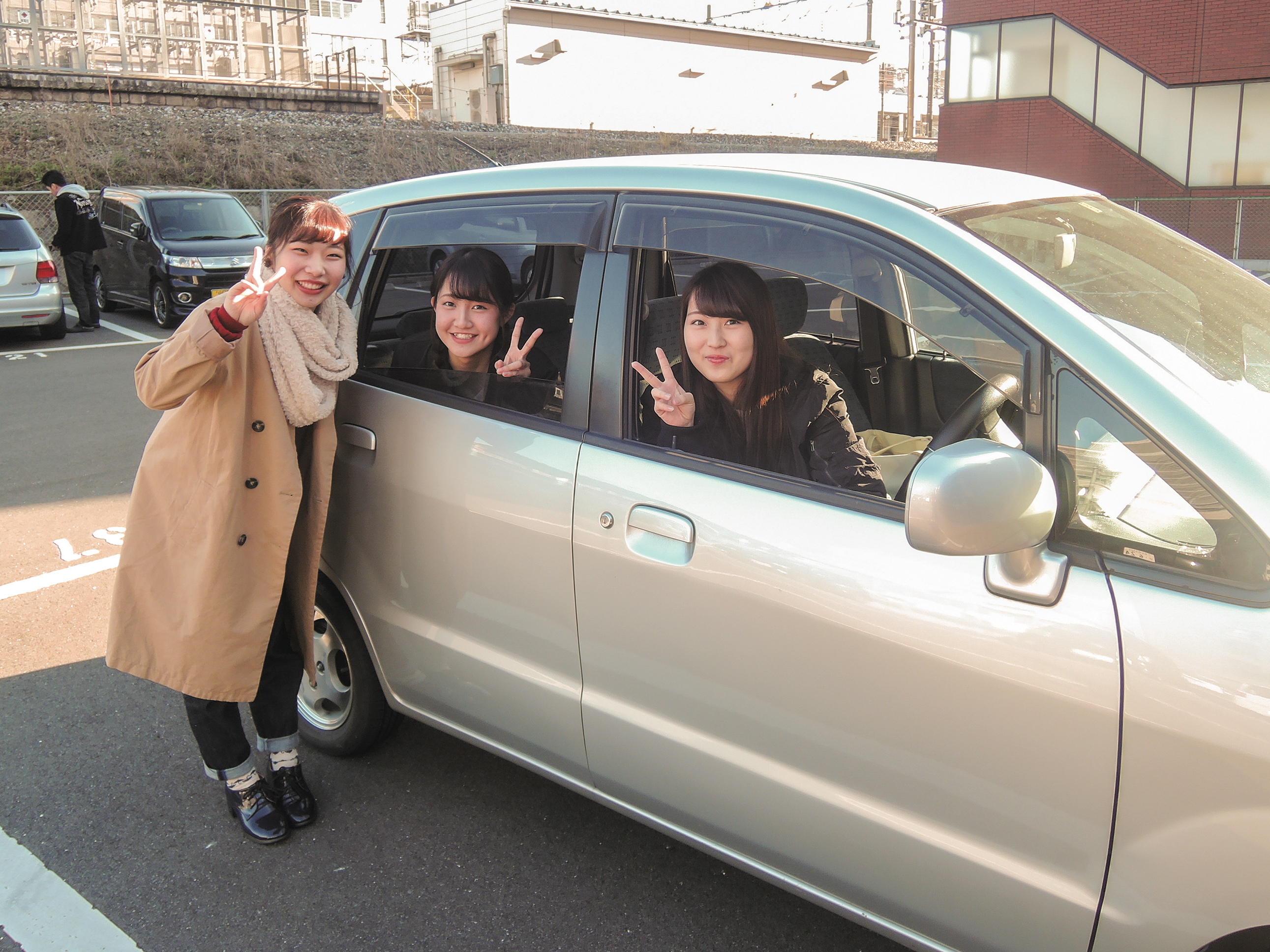 駐車場を完備しています。マイカー通学で時間を有効活用できます。