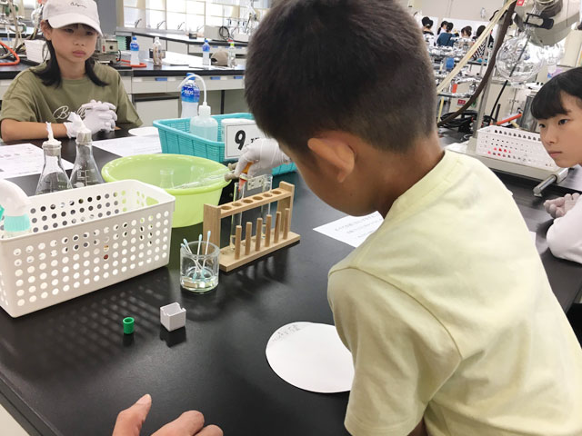 夏休み自由研究大作戦！お薬ってこうやってできるんだ！
子ども科学体験デーin北陸大学20212